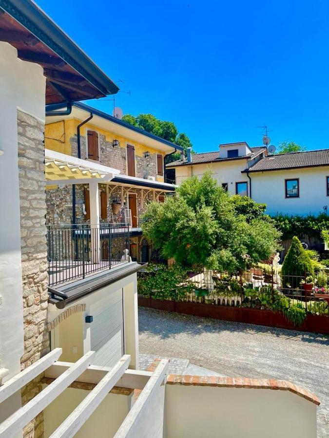 Apartamento Dimora Di Charme Peschiera Del Garda Exterior foto