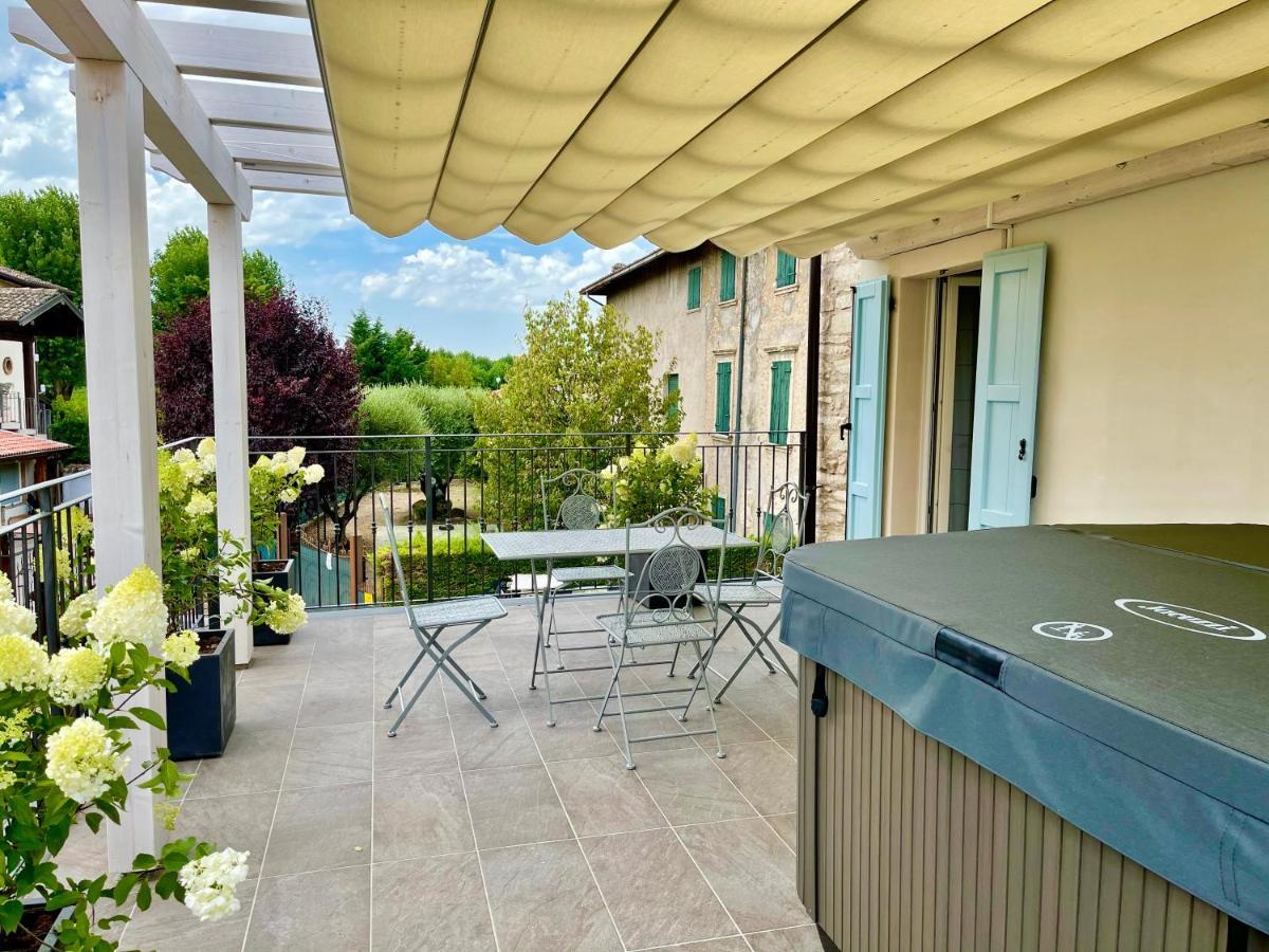 Apartamento Dimora Di Charme Peschiera Del Garda Exterior foto