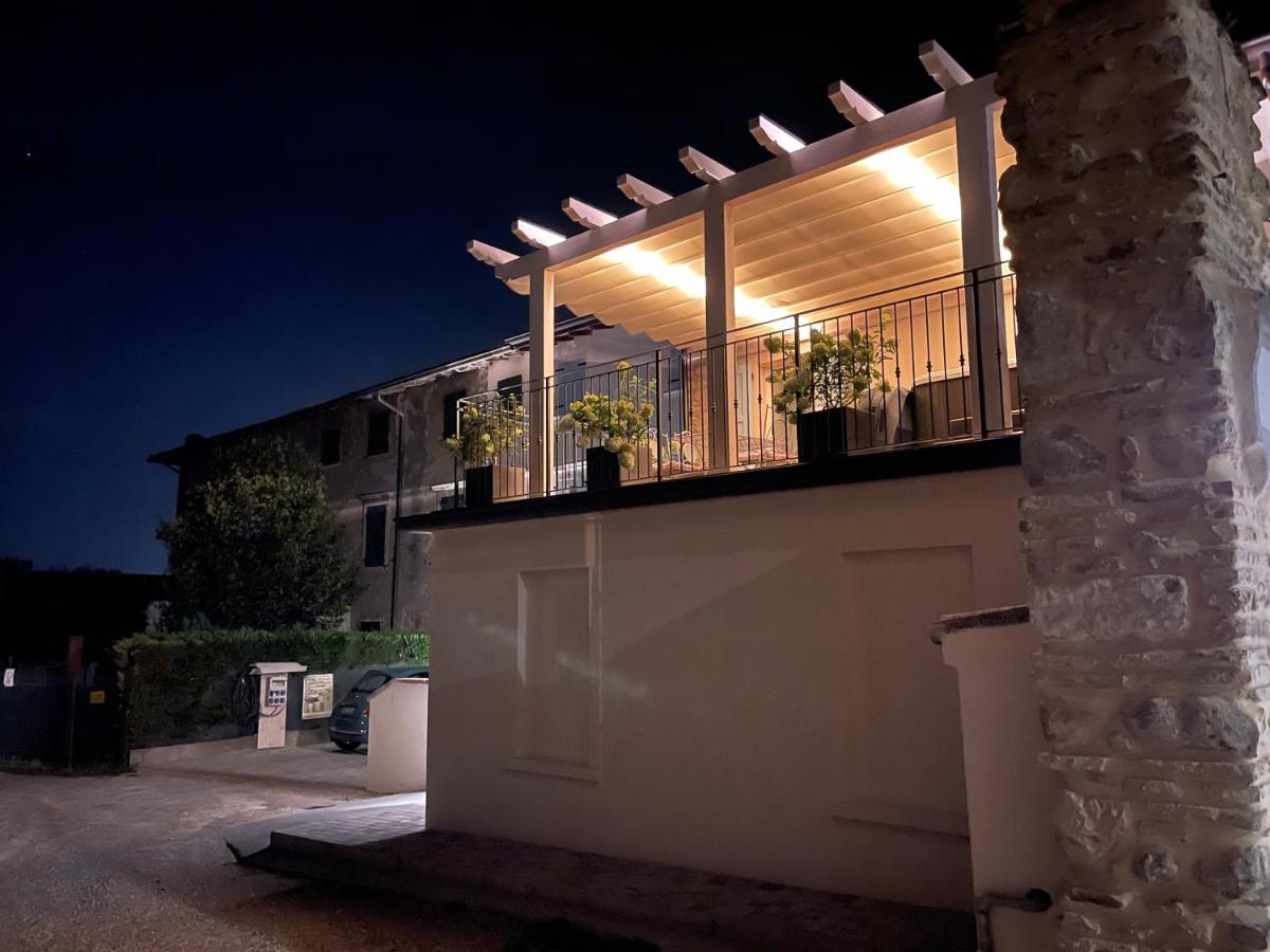 Apartamento Dimora Di Charme Peschiera Del Garda Exterior foto
