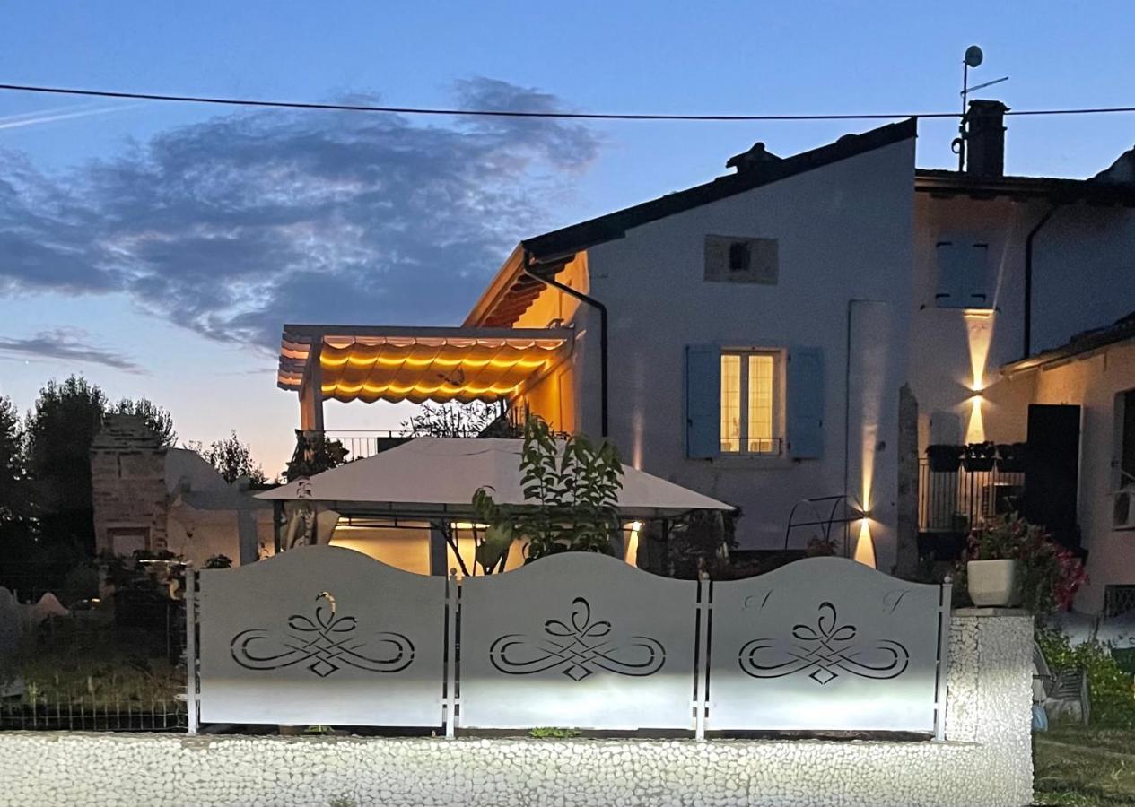 Apartamento Dimora Di Charme Peschiera Del Garda Exterior foto