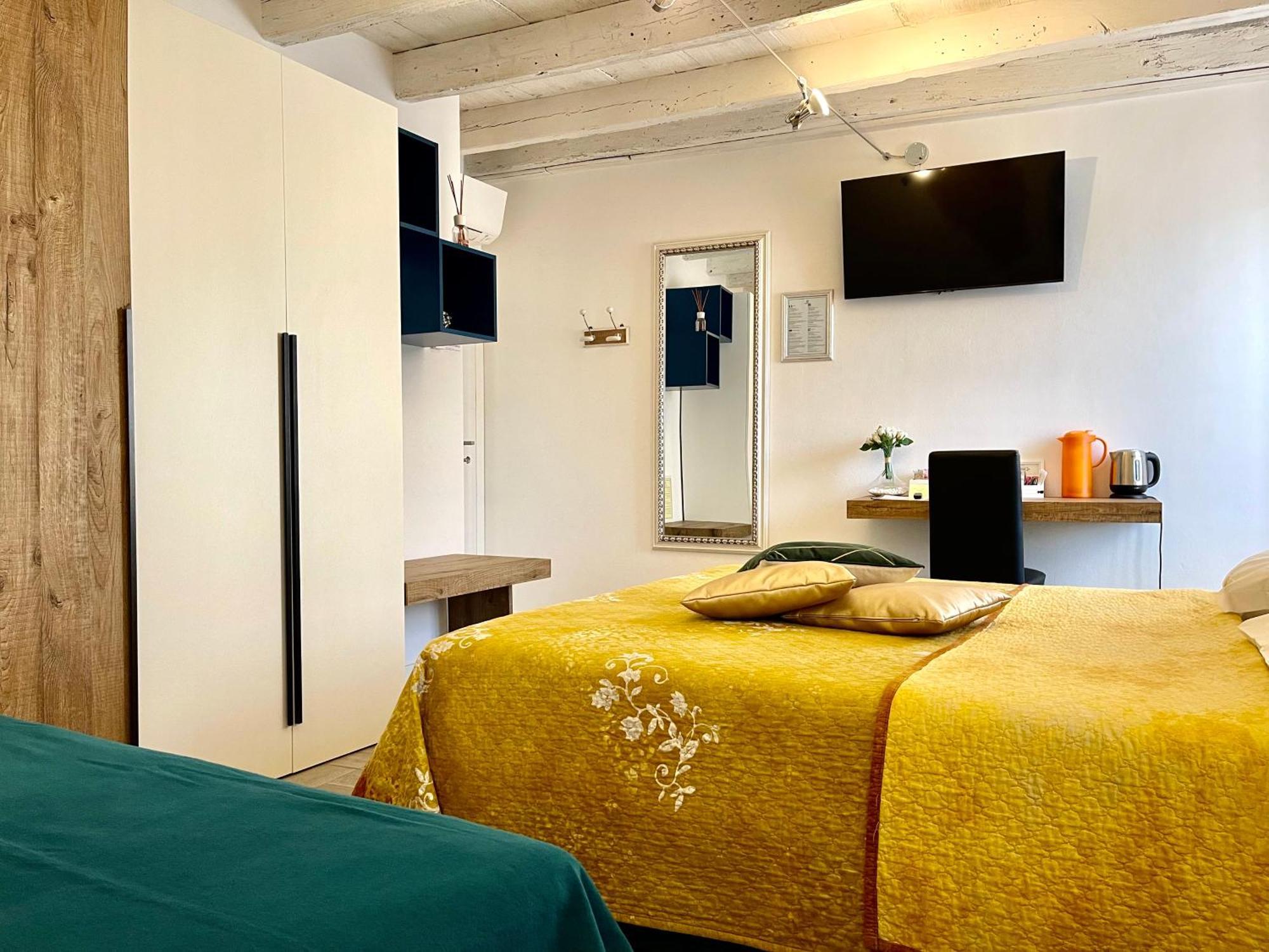 Apartamento Dimora Di Charme Peschiera Del Garda Exterior foto
